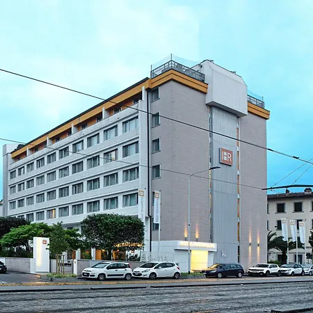 Raffaello Hotel