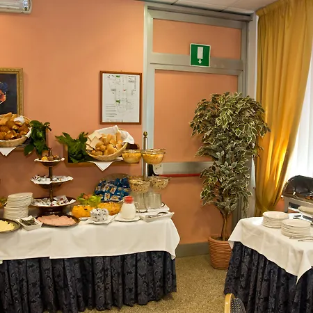 Hotel Raffaello 4*