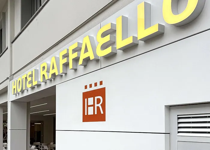 Raffaello Hotel