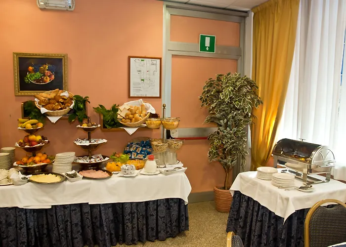 Hotel Raffaello 4*