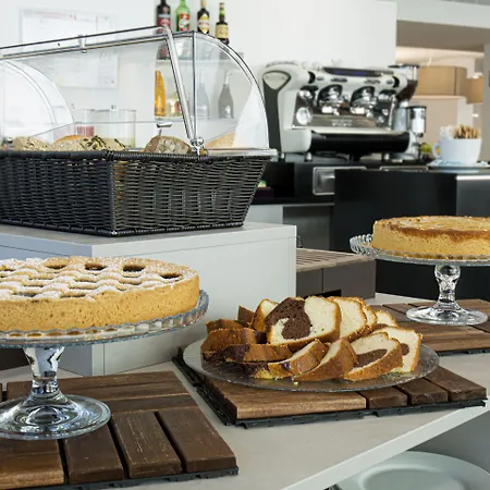 Raffaello Hotell 4*