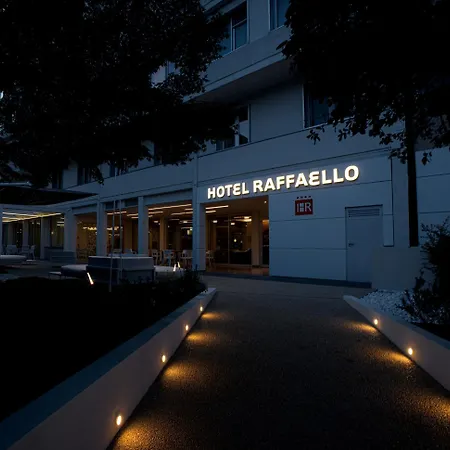 Ξενοδοχείο Raffaello 4*